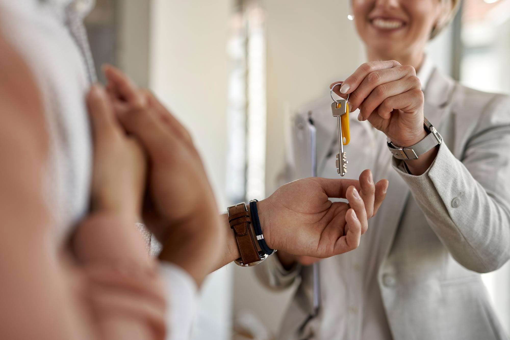 przekazanie kluczy do apartamentu przez zarządzającego